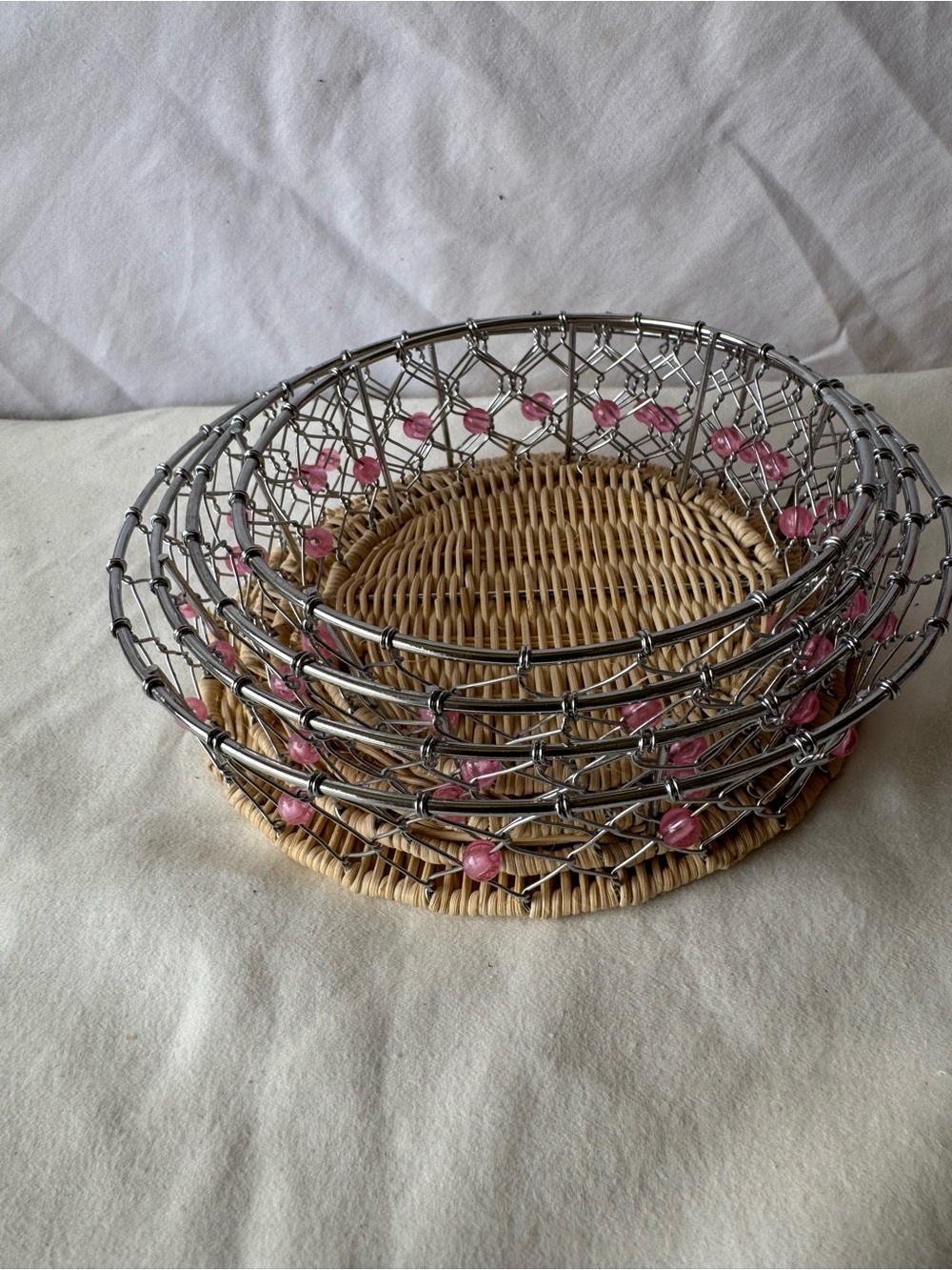 Decorative Silver Wire Fruit Bowl with Pink Beads - Home Accents Set of 4 Small